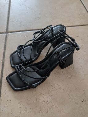 Marc Fisher Black Twisted-Strap Block Heel Sandals